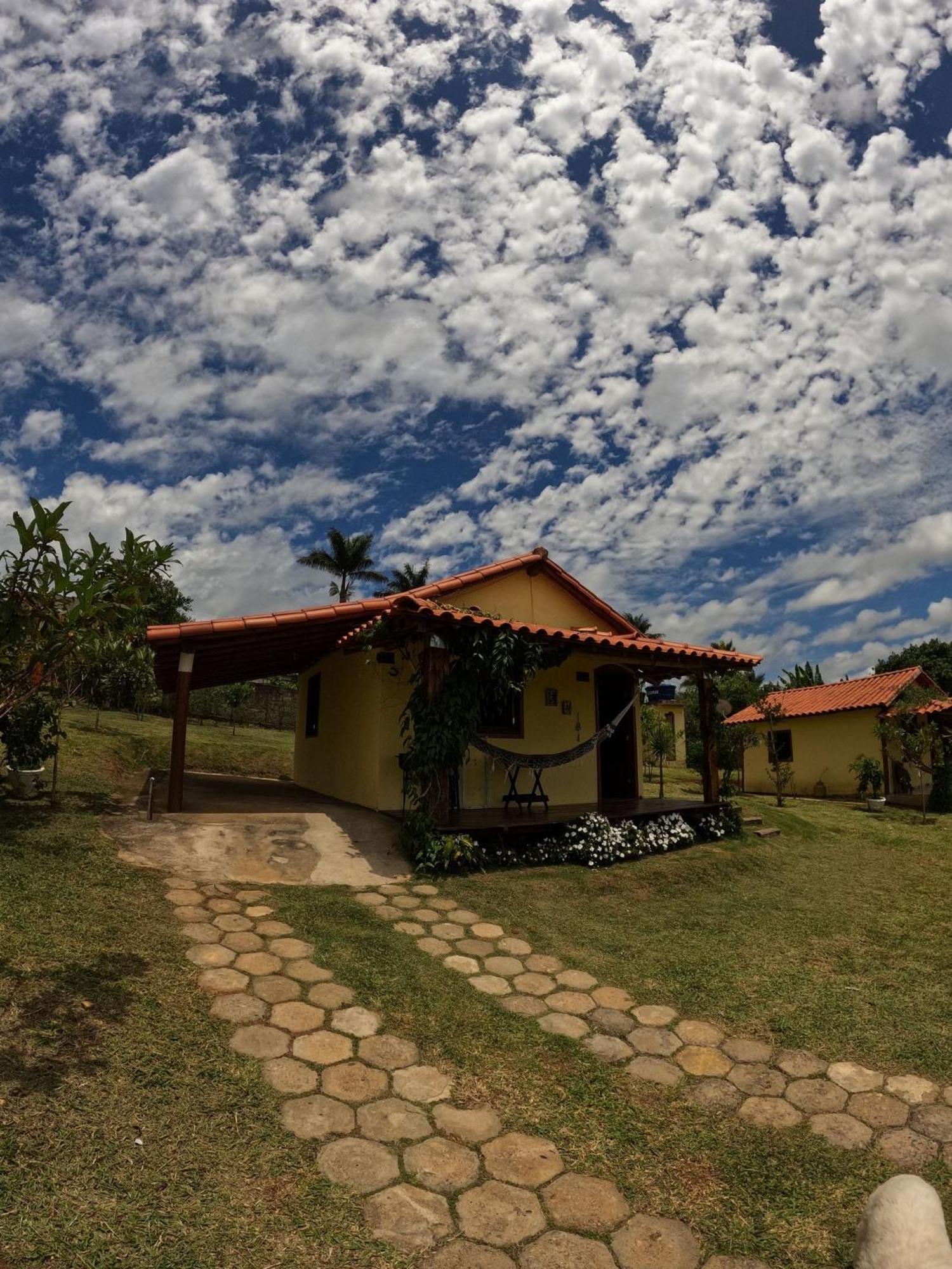 Chales Vila Carrancas - Unidade Centro ภายนอก รูปภาพ