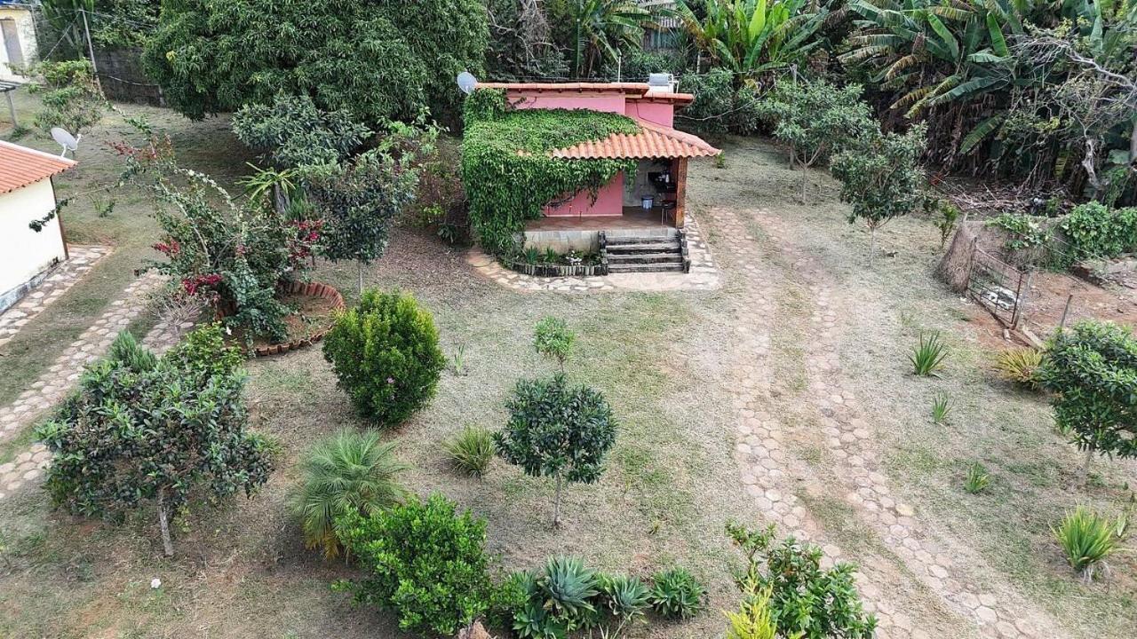 Chales Vila Carrancas - Unidade Centro ภายนอก รูปภาพ