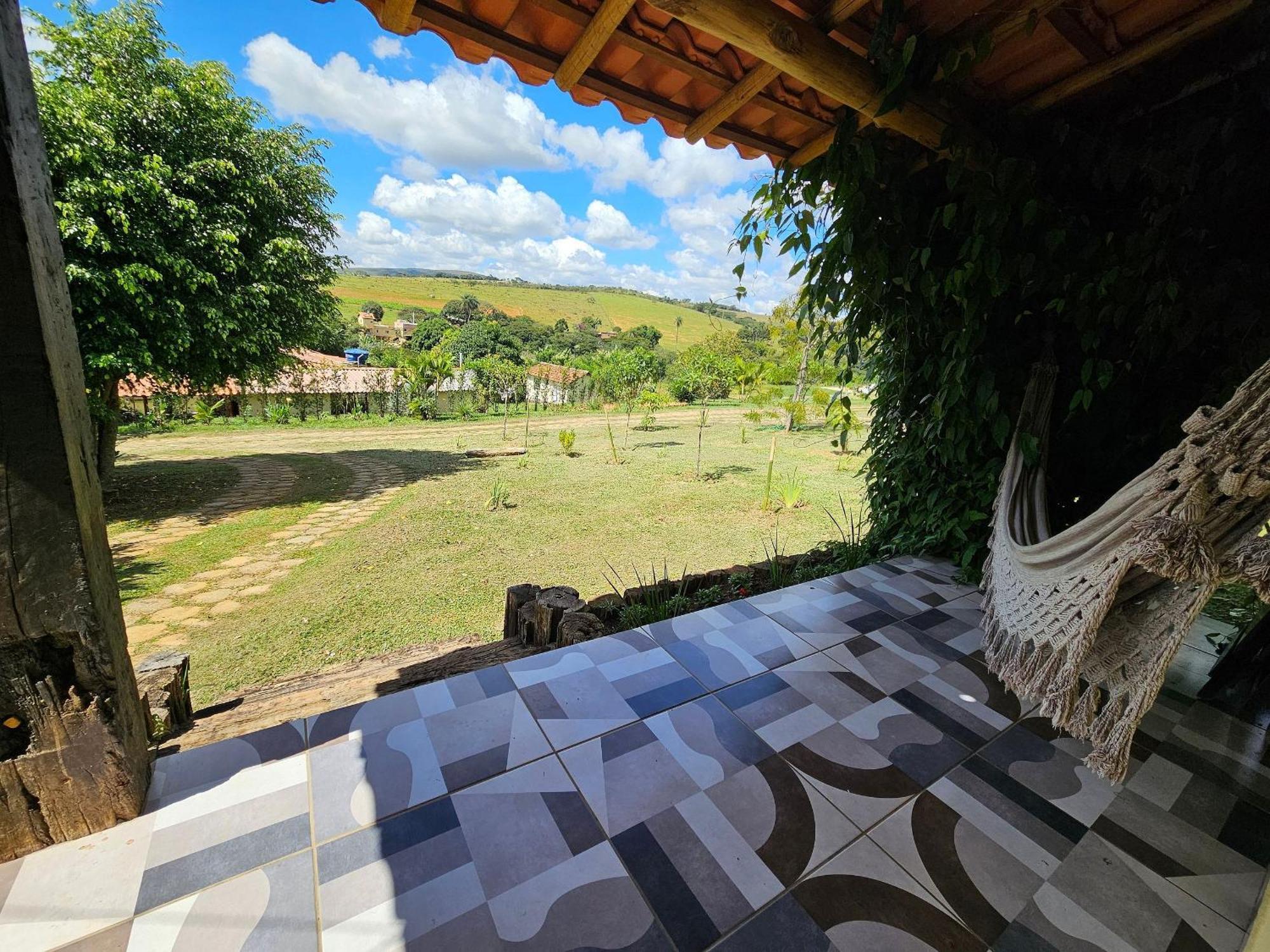 Chales Vila Carrancas - Unidade Centro ภายนอก รูปภาพ